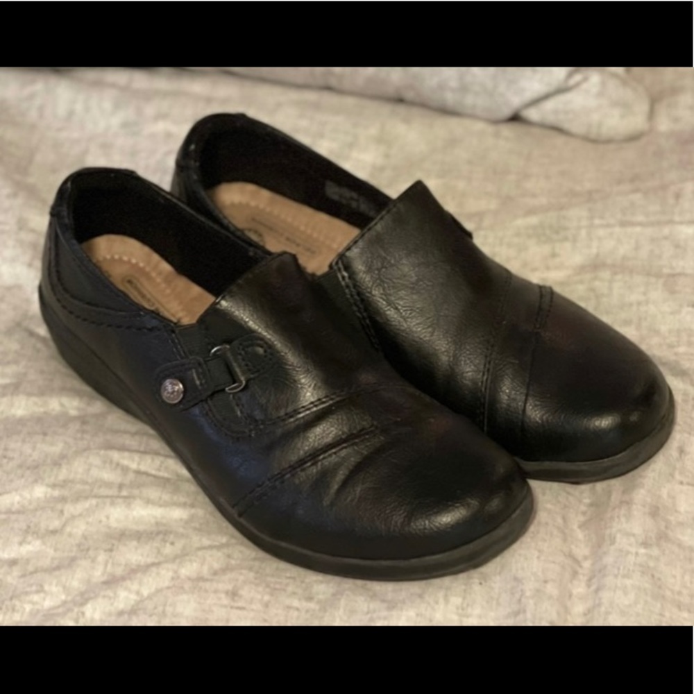 Earth Spirit slip on Size 8